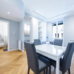  Apartment Colombo House By Holidayhome24 Italy