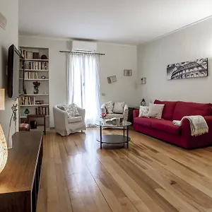 Apartment Domus Colosseum Italy